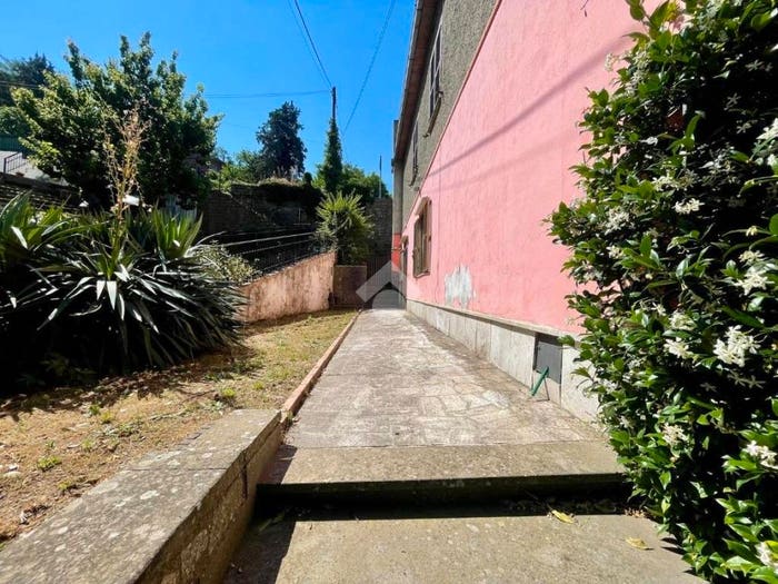 Casa trilocale in vendita in Via dell'Eschio, Centro, Valentano