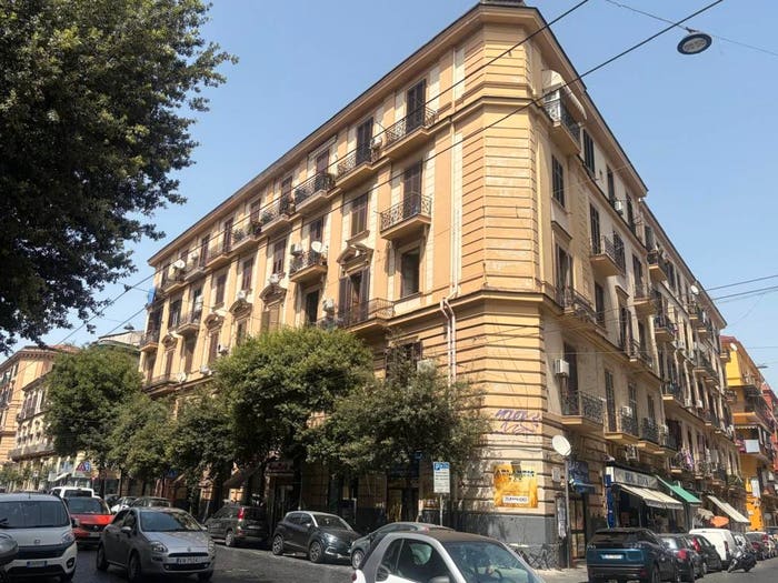 Appartamento quadrilocale in vendita in Via Benedetto Cairoli, Arenaccia, Napoli