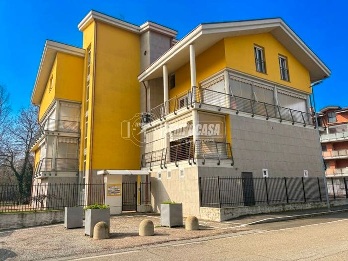Appartamento con 5 locali in vendita in Via Polveriera, Nichelino