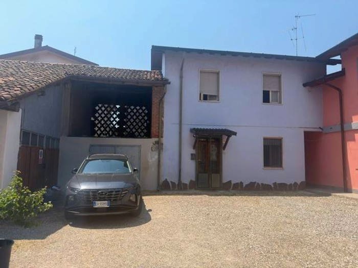 Casa trilocale in vendita in Orio Litta