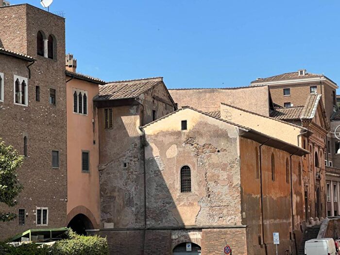 Casa quadrilocale in vendita in Piazza della Bocca della Verità, Aventino, Roma