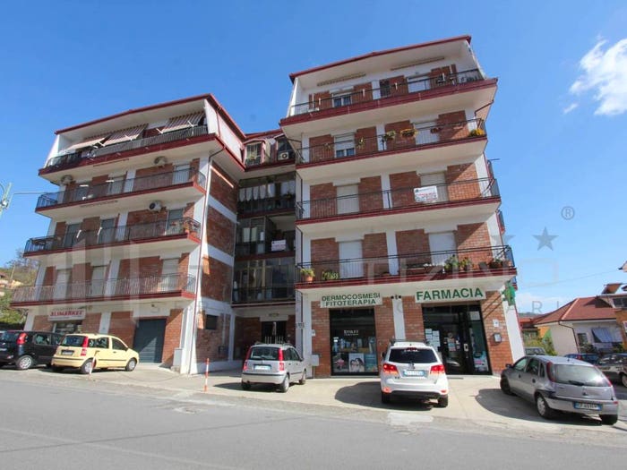 Appartamento trilocale in vendita in VIA NAZIONALE, Marzi