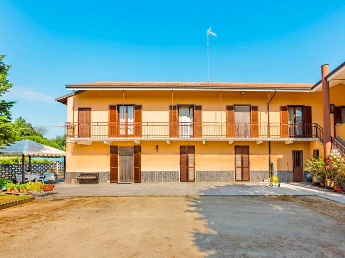 Casa con 6 locali in vendita in Via Roma, Centro, Baldissero d'Alba