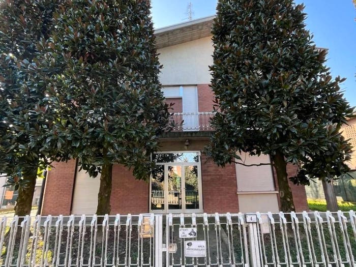 Casa con 6 locali in vendita in Via della Repubblica, Centro, Novellara