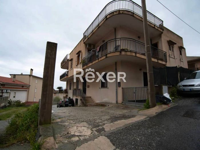 Appartamento quadrilocale in vendita in Via Papa Giovanni XXIII, Roccella Ionica
