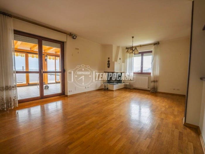 Appartamento trilocale in vendita in Via Rossini, Centro, Corridonia