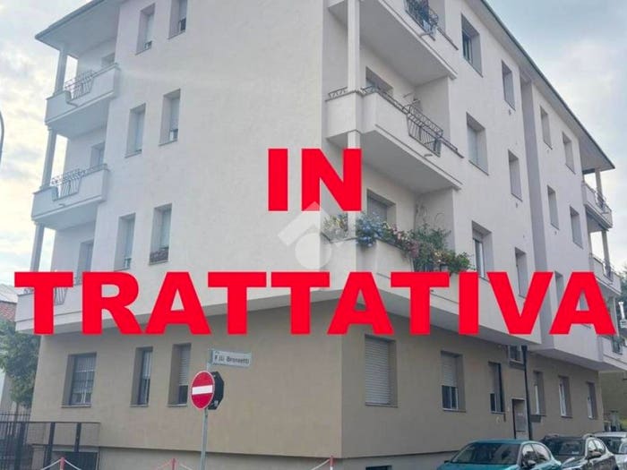 Appartamento bilocale in vendita in Via Fratelli Bronzetti, San Pietro Pace, Rho
