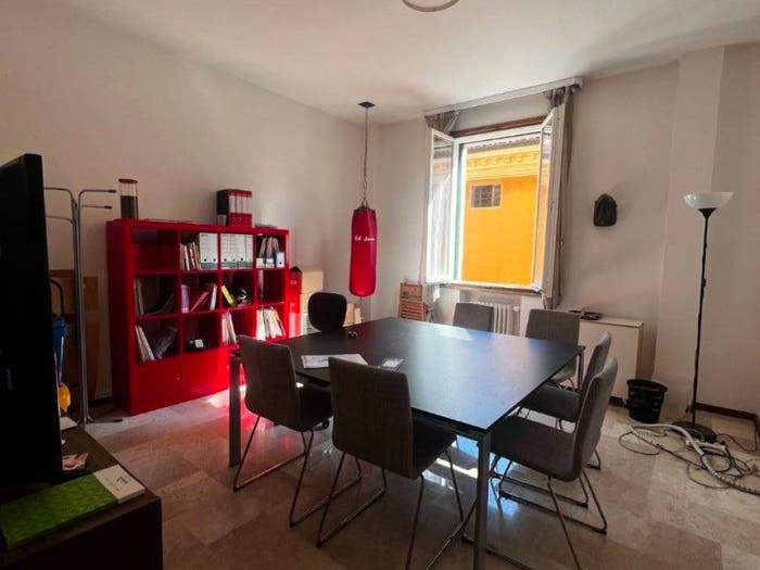 Appartamento con 6 locali in vendita in Via Taglio, Centro Storico, Modena