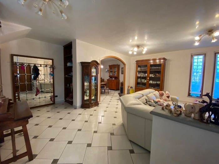 Casa con 6 locali in vendita in Via Vittorio Emanuele II, Centro, Poggio a Caiano