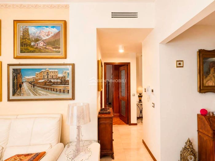 Appartamento con 6 locali in vendita in Via Repubblica Argentina, Villaggio Ferrari Duca degli Abruzzi, Brescia