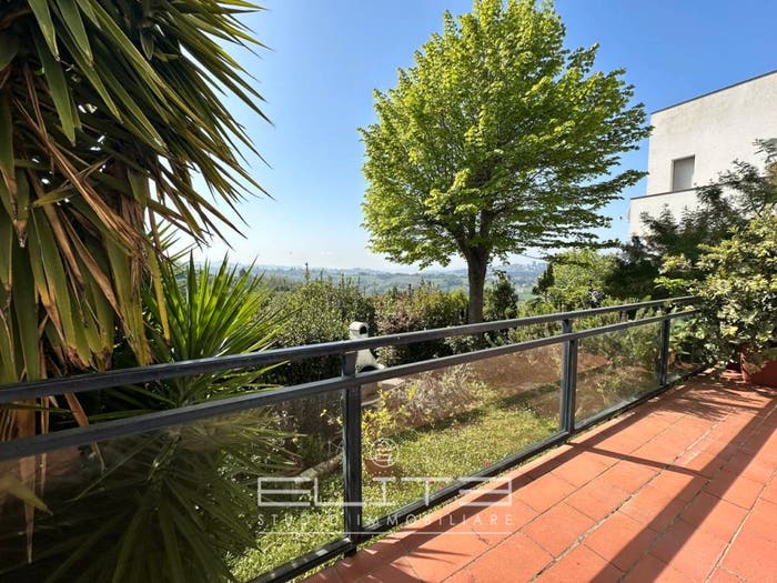 Appartamento con 5 locali in vendita in CAGLI, Pietralacroce, Ancona