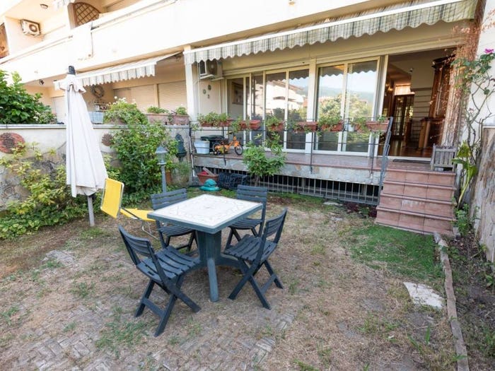 Casa con 6 locali in vendita in Casano Dogana Isola, Luni