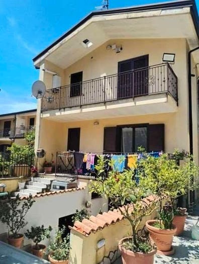 Appartamento con 6 locali in vendita in Via San Marco, Castel di Sasso