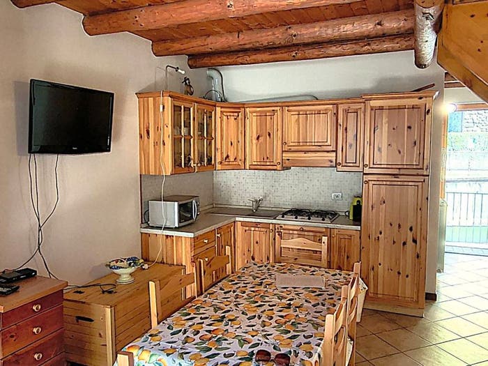 Casa trilocale in vendita in Via Gavazzo, Valbondione
