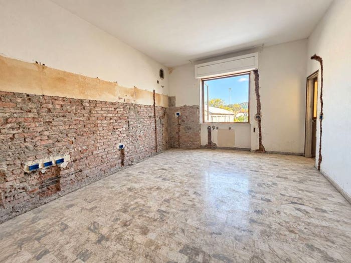 Appartamento trilocale in vendita in Centro, Montale
