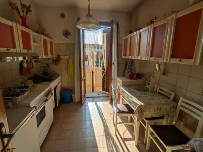 Appartamento con 5 locali in vendita in Via Giosuè Carducci, Centro, Montelabbate