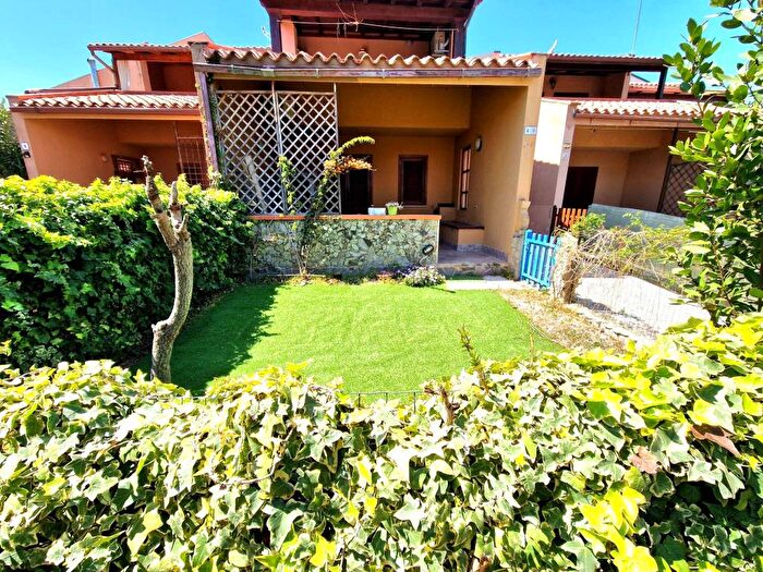 Casa quadrilocale in vendita in Via delle Agavi, Monte Nai, Muravera