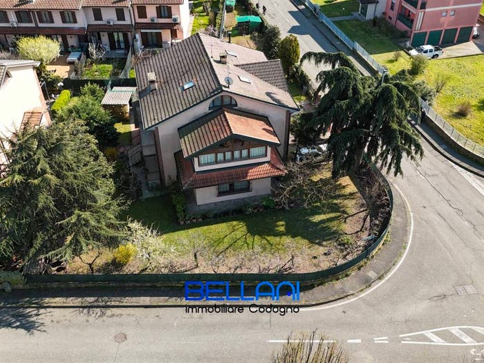 Casa con 6 locali in vendita in Via Gerolamo Ugoni, Centro, Codogno