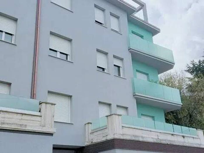 Appartamento quadrilocale in vendita in Via Podgora, Adriatico, Ancona