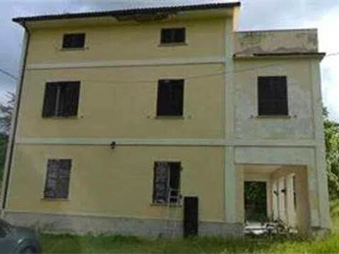 Casa con 6 locali in vendita in Sp, Cagli