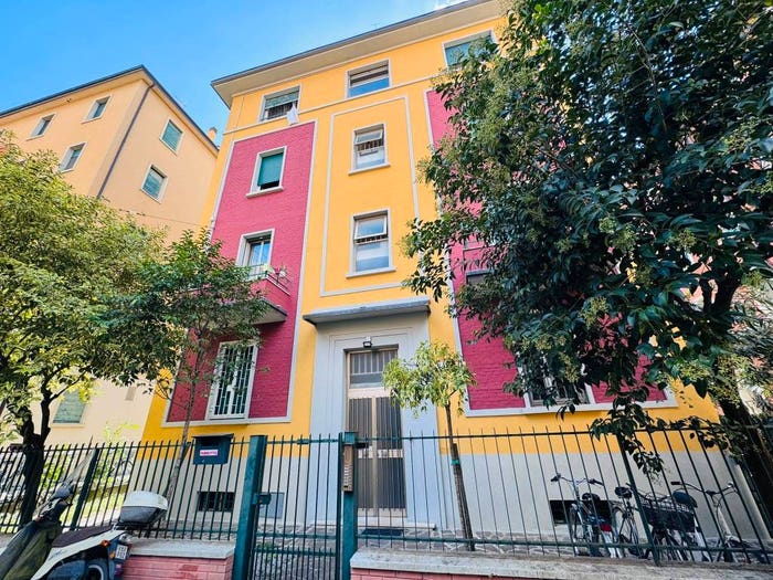 Appartamento trilocale in vendita in Via Col di Lana, Saffi, Bologna