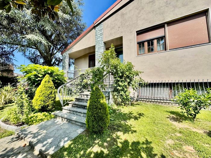 Casa con 5 locali in vendita in Alagna
