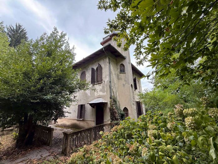 Casa con 6 locali in vendita in via Mirabello, Chiusa di Pesio