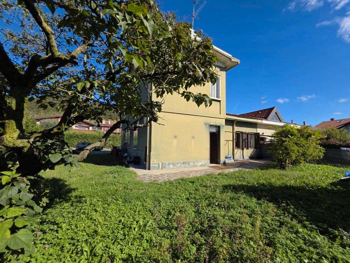 Casa con 5 locali in vendita in Carvico