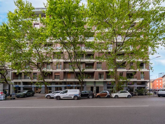 Appartamento con 6 locali in vendita in Via Francesco Melzi d'Eril, Paolo Sarpi, Milano