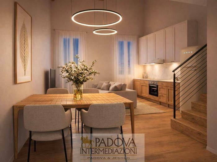Appartamento trilocale in vendita in Via Antonio Locatelli, Santo, Padova