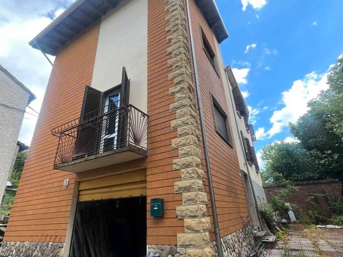Casa con 6 locali in vendita in Centro, Pellegrino Parmense