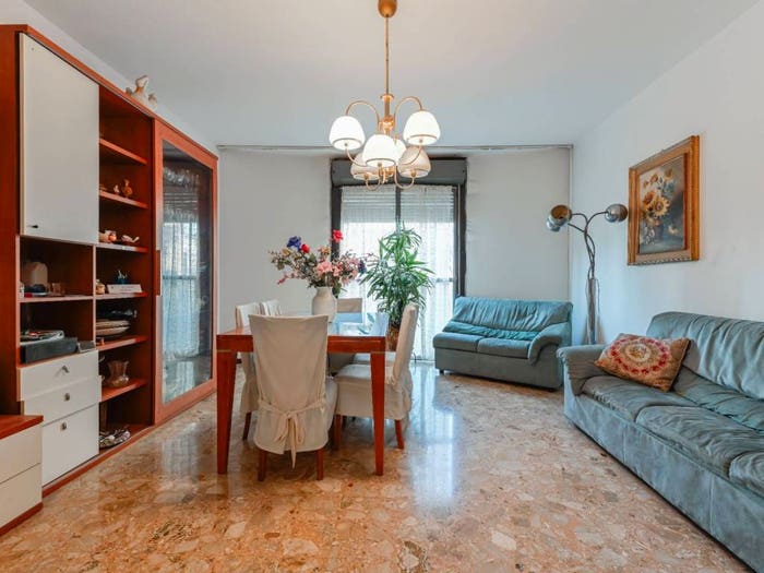 Appartamento con 5 locali in vendita in Via Gianfranco Zuretti, Cascina dei Pomi, Milano