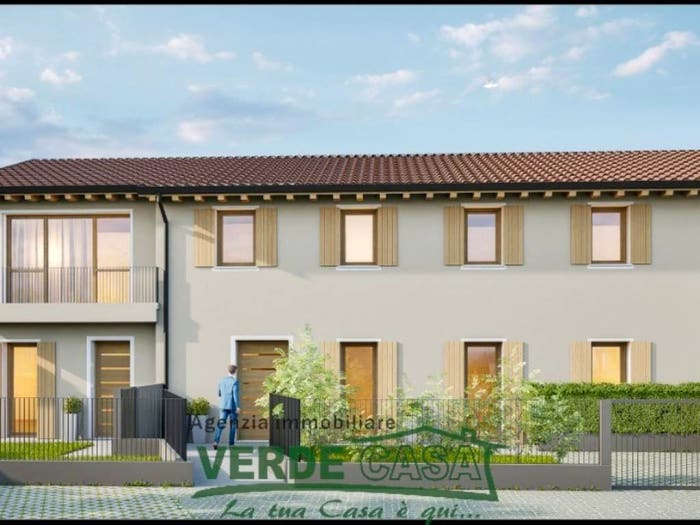 Appartamento trilocale in vendita in Centro, Castelcucco