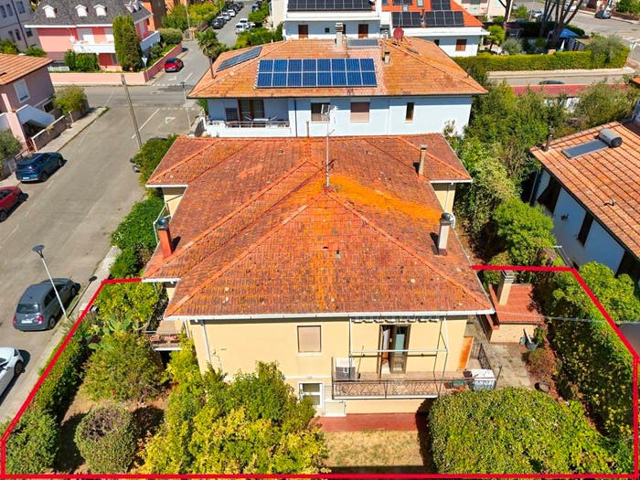 Casa con 5 locali in vendita in Via Monte San Michele, Cecina Centro, Cecina