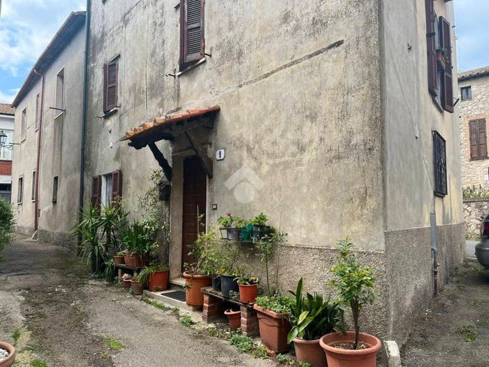Appartamento con 5 locali in vendita in VIA CARLO ALBERTO, Porchiano, Amelia