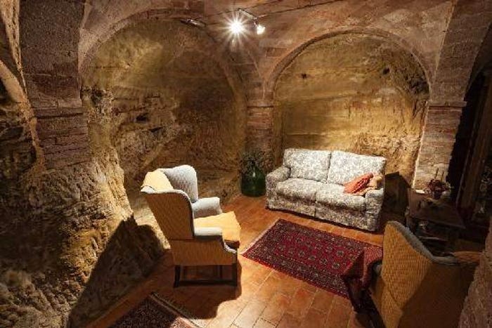 Casa con 6 locali in vendita in Montalcino