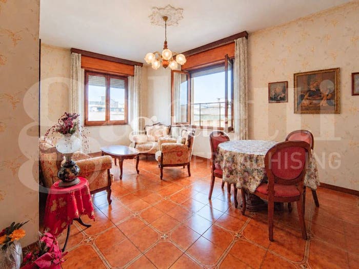 Appartamento con 5 locali in vendita in Via Marco Claudio Marcello, Monserrato