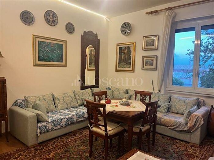 Appartamento trilocale in vendita in Via Cristoforo Colombo, Garbatella, Roma