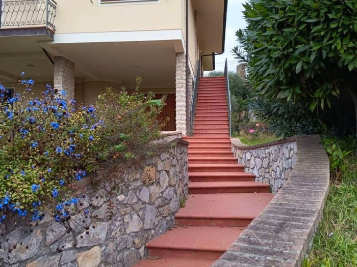 Casa con 6 locali in vendita in V dei Boschi, Lari, Casciana Terme Lari