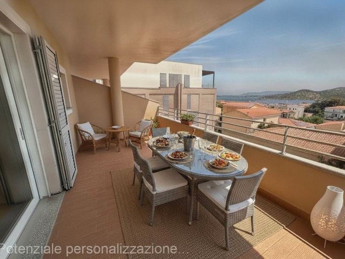 Appartamento trilocale in vendita in Via Sant'Agostino, La Maddalena