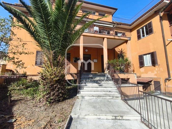 Appartamento con 6 locali in vendita in Via Roma, Centro, Mentana