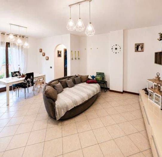 Appartamento quadrilocale in vendita in Via Carriona, Stadio Sant'Antonio Marasio, Carrara