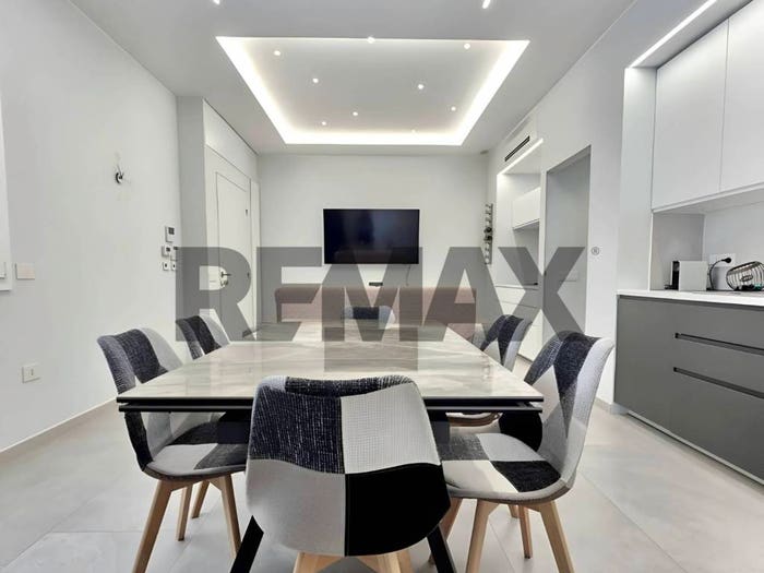 Appartamento trilocale in vendita in Via Solferino, Quartu, Quartu Sant'Elena