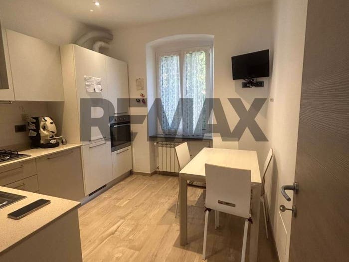 Appartamento con 5 locali in vendita in Molassana, Genova