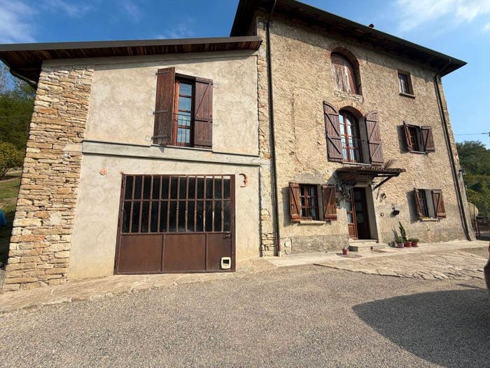 Casa con 6 locali in vendita in Regione Marchesi, Bubbio