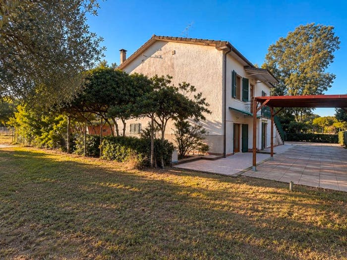 Casa quadrilocale in vendita in Strada Provinciale Del Pollino, La Principina, Grosseto