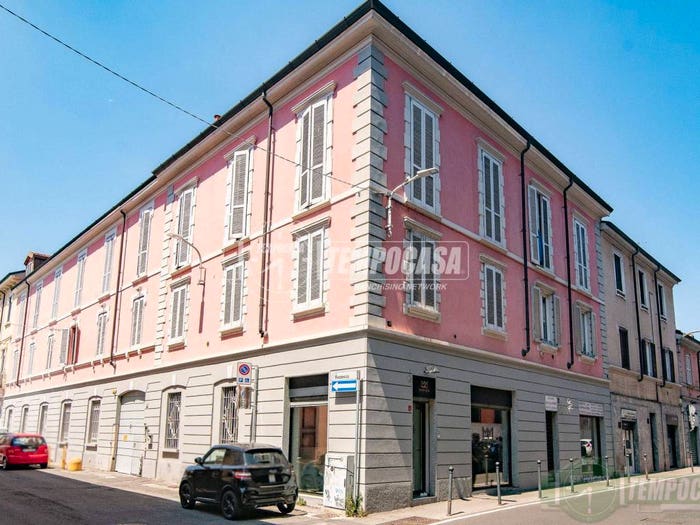 Appartamento trilocale in vendita in Via Bezzecca, San Carlo Stazione, Monza