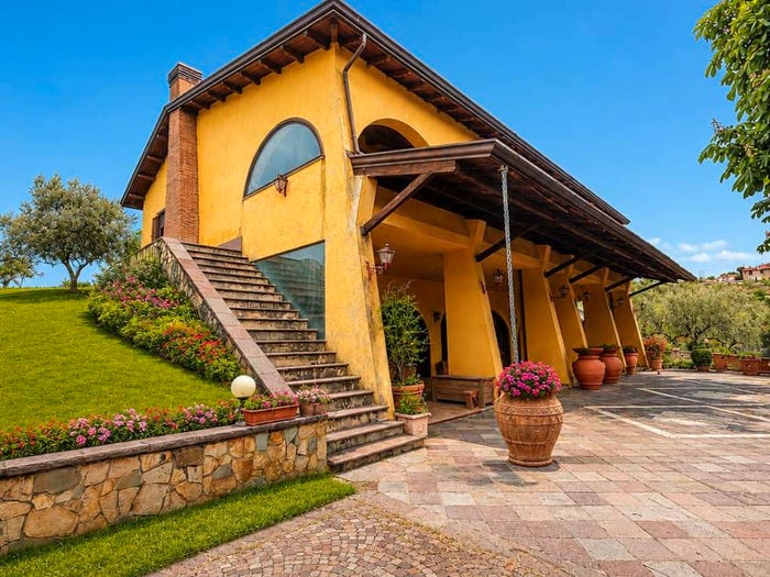Casa con 6 locali in vendita in Via dei Meli, Casali, Poggio Nativo