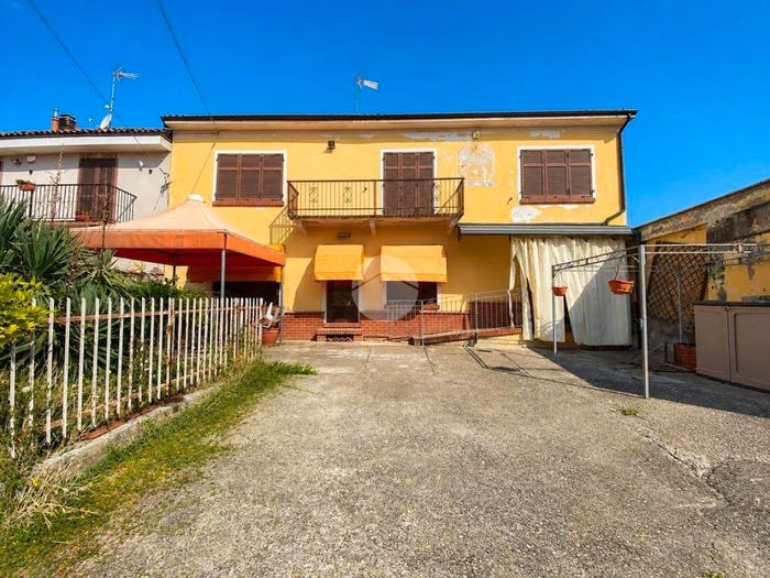 Casa quadrilocale in vendita in Via depretis, Centro, Calliano