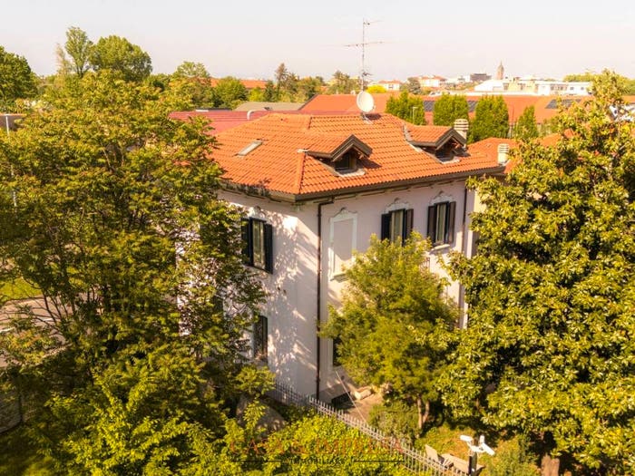 Casa quadrilocale in vendita in Via Marsala, Triante, Monza